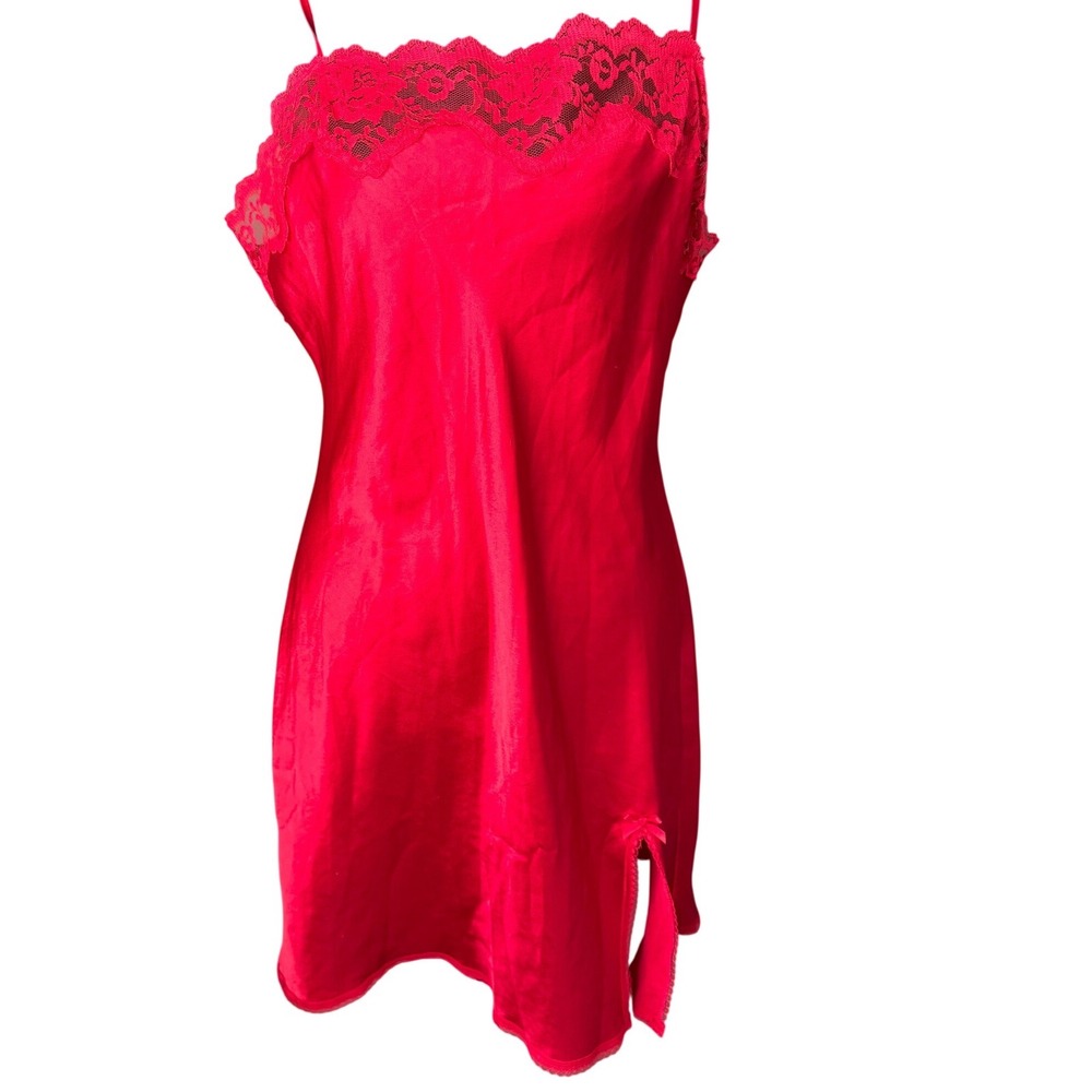 VTG Victoria's Secret Angel Red Satin Lace‎ Trim Chemise Slip Dress. Size M/L